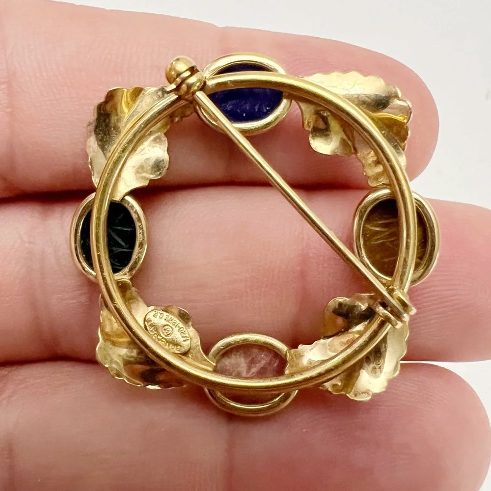 Vintage Danecraft 1/20 12K Gold Filled Scarab Gemstone Leaves Wreath Brooch Pin